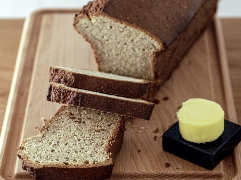 Banana loaf and polenta and yogurt cake